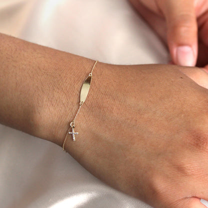 Bracelet enfant en or 9 carats et cristal CZ avec plaque d'identification et croix