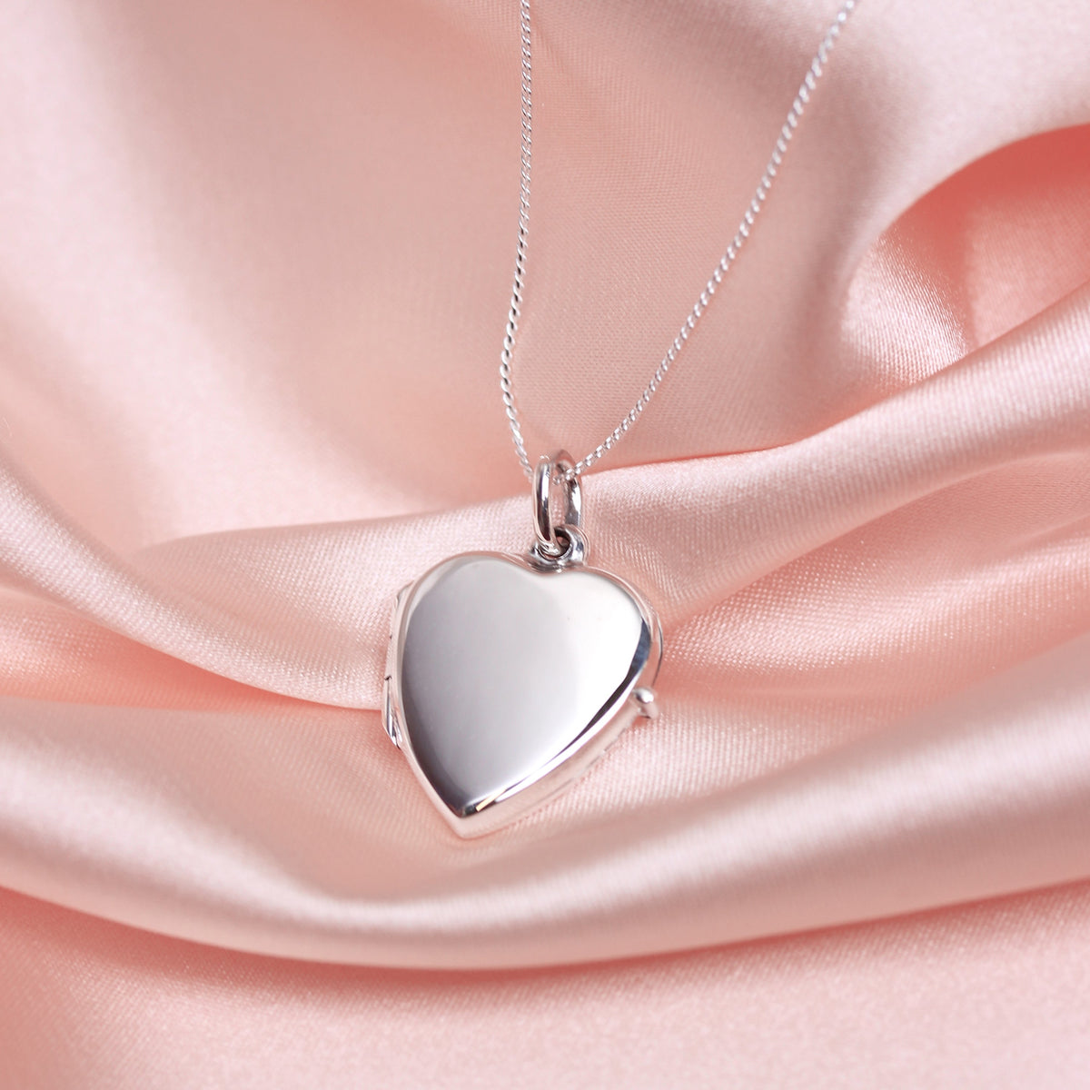 Médaillon en forme de cœur gravable en argent sterling sur chaîne de 40 à 55 cm