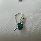 Boucles d'oreilles pendantes en forme de cœur en argent sterling et nacre bleue