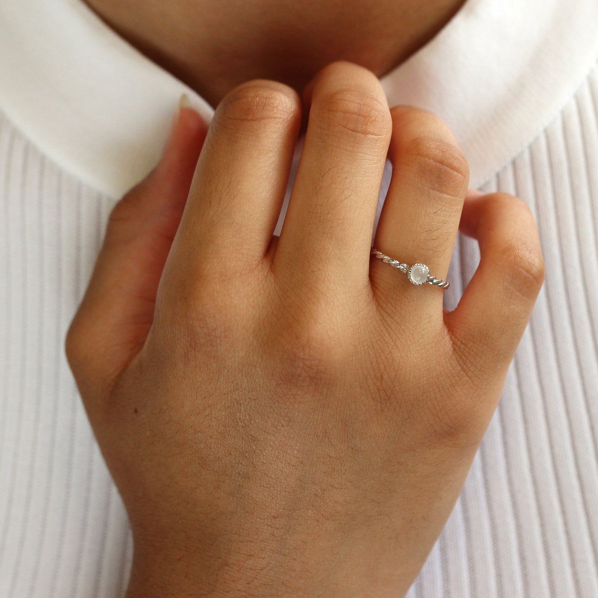 Bague en argent sterling et pierre de lune, pierre de naissance de juin, corde torsadée 48 - 62,5
