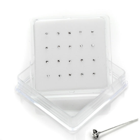 Lot de 20 clous de nez en argent sterling sertis de 4 griffes et d'oxydes de zirconium de 2 mm