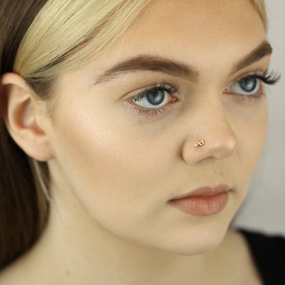 Clou de nez à boule en or 9 carats avec boucle infinie
