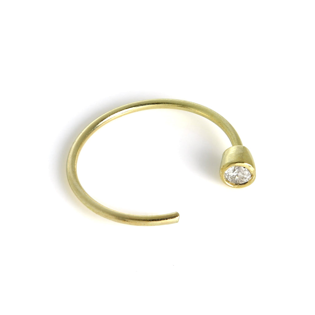 Anneau de nez ouvert en or 9 carats et cristal CZ Rubover de 2 mm