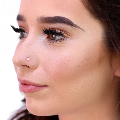 Piercing de nez triangulaire plat en or 9 carats de 3 mm
