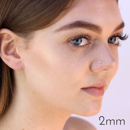 Piercing de nez à vis en or jaune 9 carats avec cristaux de zircone cubique