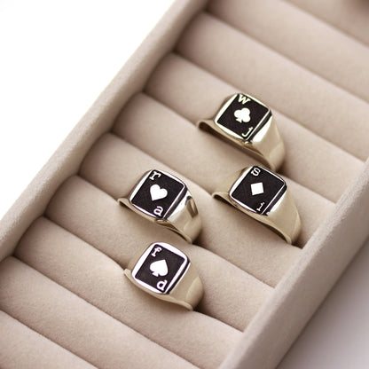 Chevalière personnalisée en argent sterling avec initiales en forme de carte à jouer