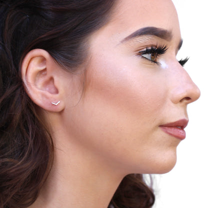 Boucles d'oreilles à tige en argent sterling à chevrons