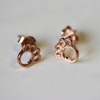 Boucles d'oreilles à tige en argent sterling plaqué or rose avec empreintes de pattes d'animaux