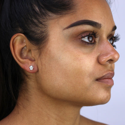 Boucles d'oreilles à tige en argent sterling avec tête de mort