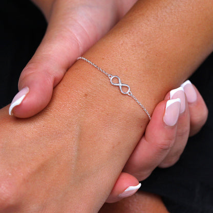 Bracelet symbole infini en argent sterling et diamants véritables de 18 cm