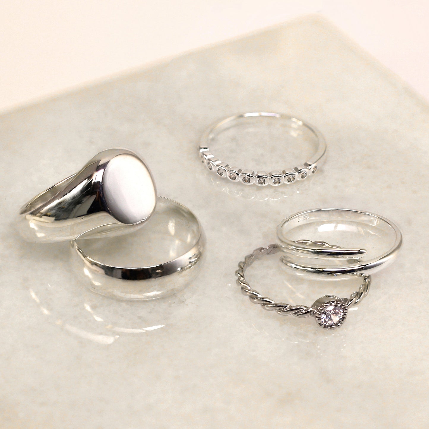 Bague demi-éternité en argent sterling avec pois - Tailles I à W