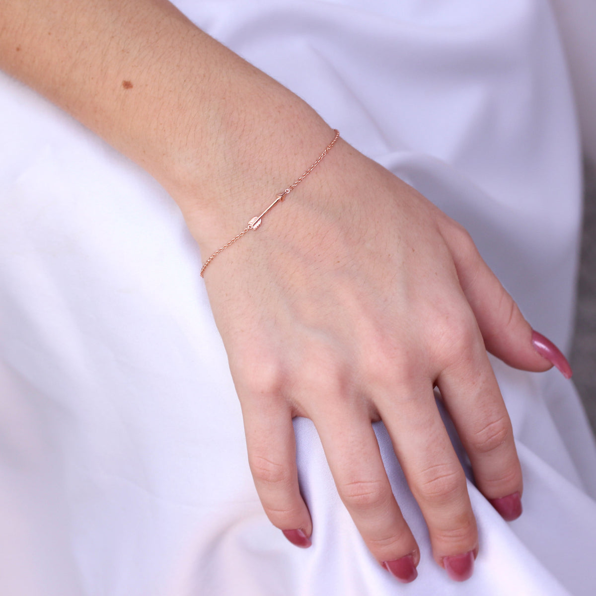Bracelet flèche en argent sterling plaqué or rose clair de 18 cm