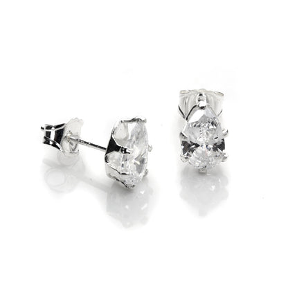 Boucles d'oreilles à tige en argent sterling avec zircones cubiques transparents