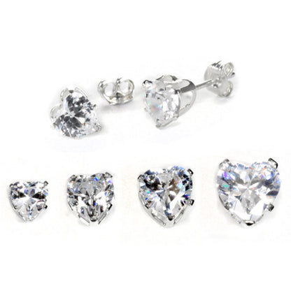 Boucles d'oreilles à tige en argent sterling avec cœur transparent en oxyde de zirconium