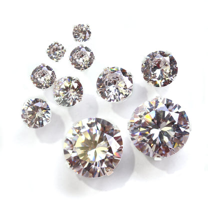 Boucles d'oreilles à tige rondes en argent sterling et oxyde de zirconium