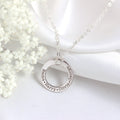 Collier cercle personnalisé en argent sterling avec nom