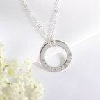 Collier personnalisé en argent sterling avec chiffres romains