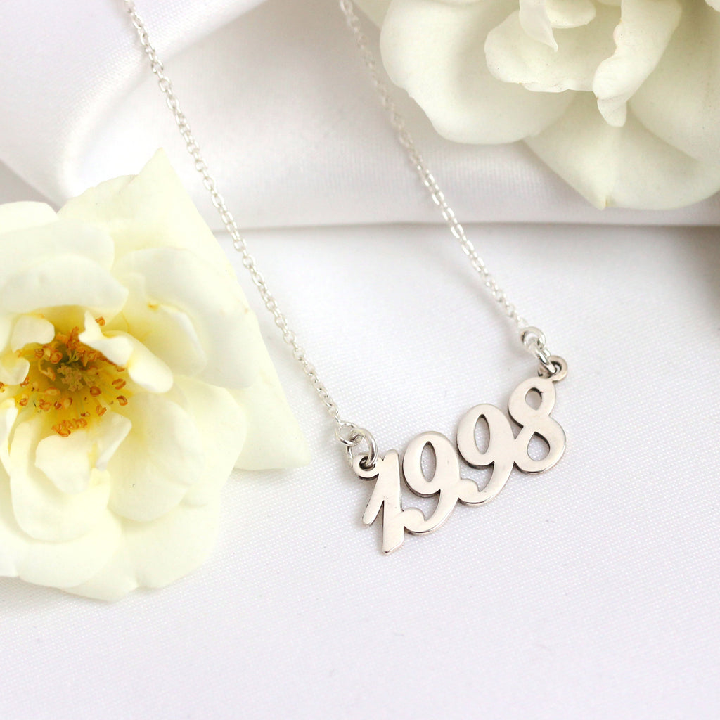 Collier personnalisé en argent sterling avec année