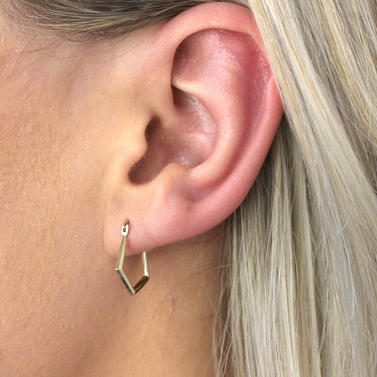 Ensemble de boucles d'oreilles créoles géométriques en or 9 carats