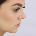 Vis de nez en forme de flèche éclair en or 9 carats