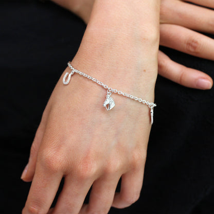 Bracelet en argent sterling de 18 cm avec breloques équestres