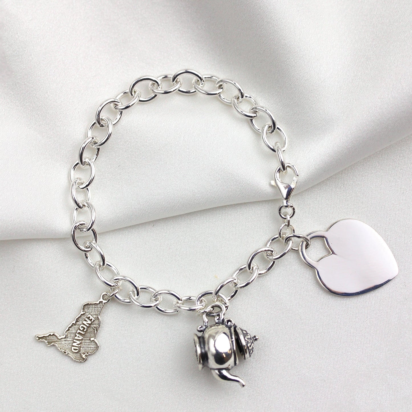 Bracelet à breloques en argent sterling de 18 cm avec grande étiquette en forme de cœur à graver