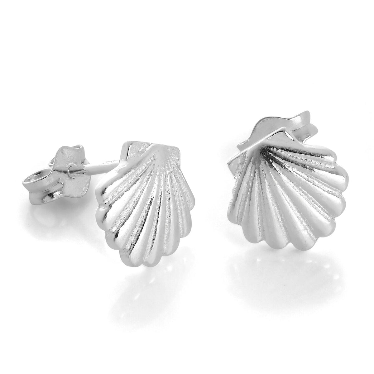 Boucles d'oreilles à tige en argent sterling avec coquillages