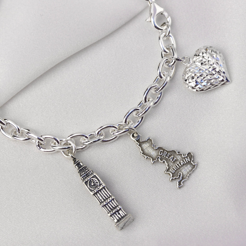 Bracelet à breloques en argent sterling massif avec breloque cœur bombé taille diamant