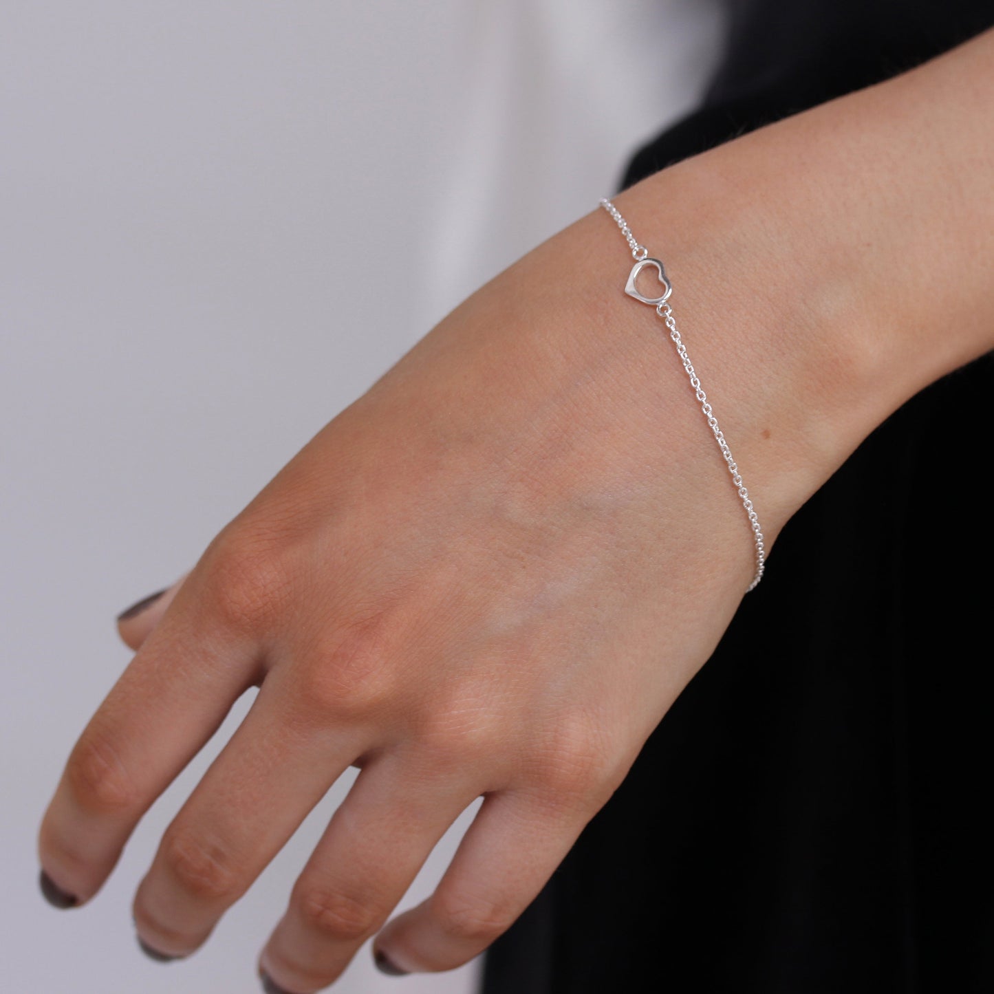 Bracelet chaîne rolo en argent sterling avec cœur ouvert