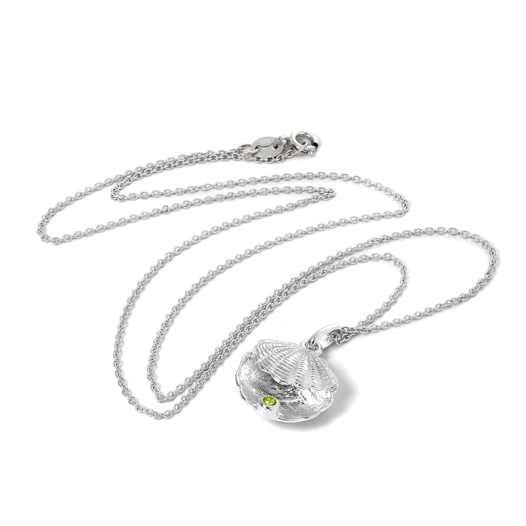 Collier en argent sterling avec coquillage d'huître et pierre de naissance péridot en cristal CZ