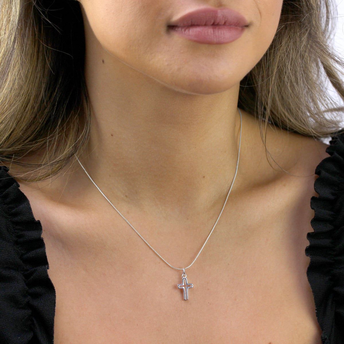 Collier avec pendentif en forme de croix en argent sterling