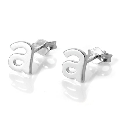 Boucles d'oreilles à tige en argent sterling avec lettres de l'alphabet
