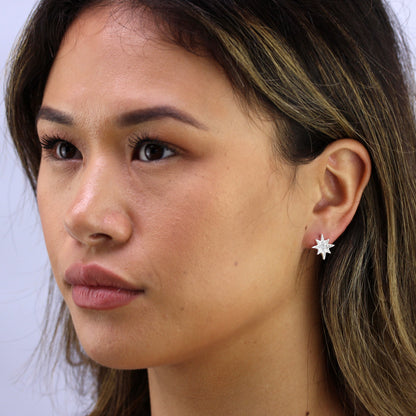 Boucles d'oreilles à tige en argent sterling et cristal CZ en forme d'étoile