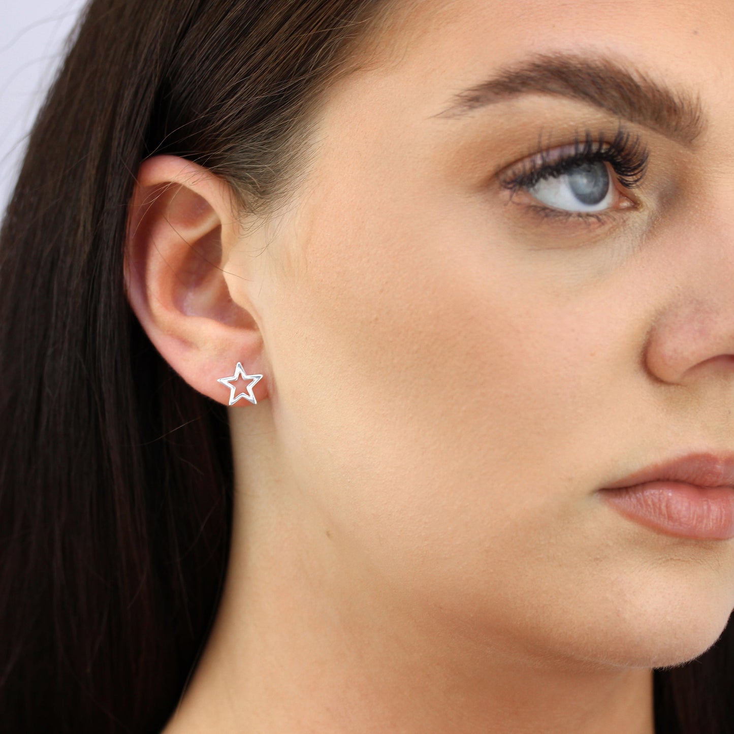 Boucles d'oreilles à tige en argent sterling avec étoile ouverte