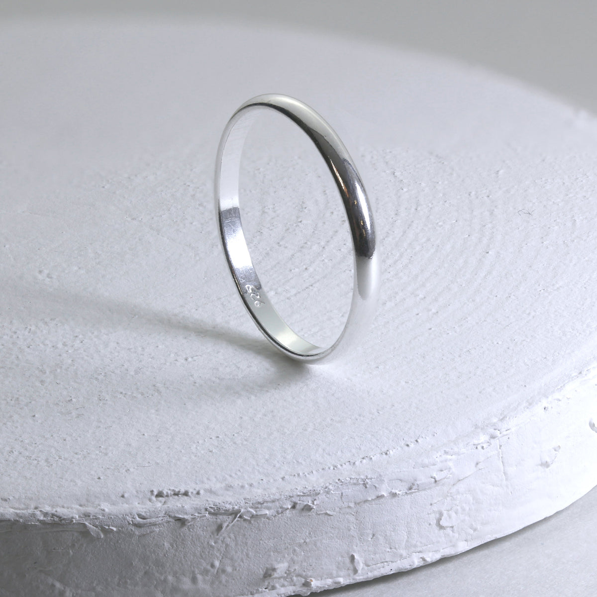 Alliance en argent sterling de 2 mm en forme de D, tailles 43 à 65