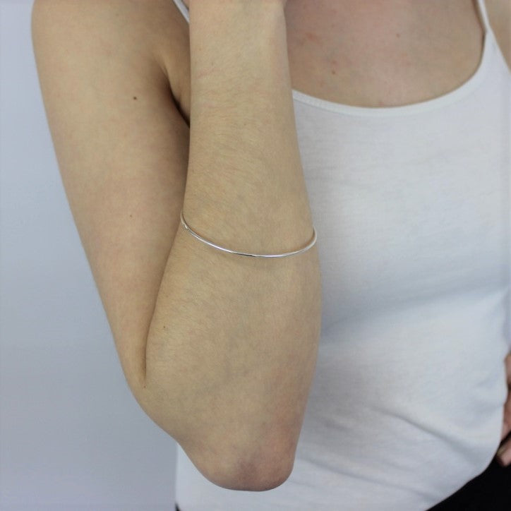 Bracelet rond en argent sterling de 2 mm et 68 mm