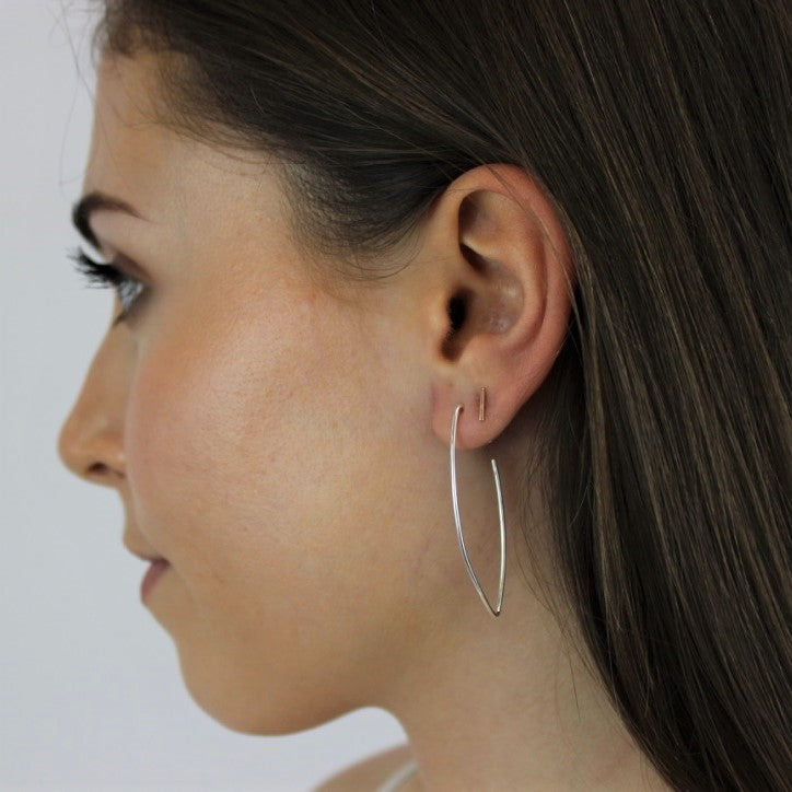 Boucles d'oreilles ovales en argent sterling avec barre à tirer