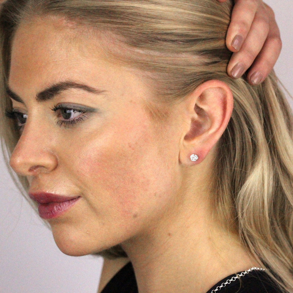 Boucles d'oreilles à tige en argent sterling avec bouton de rose