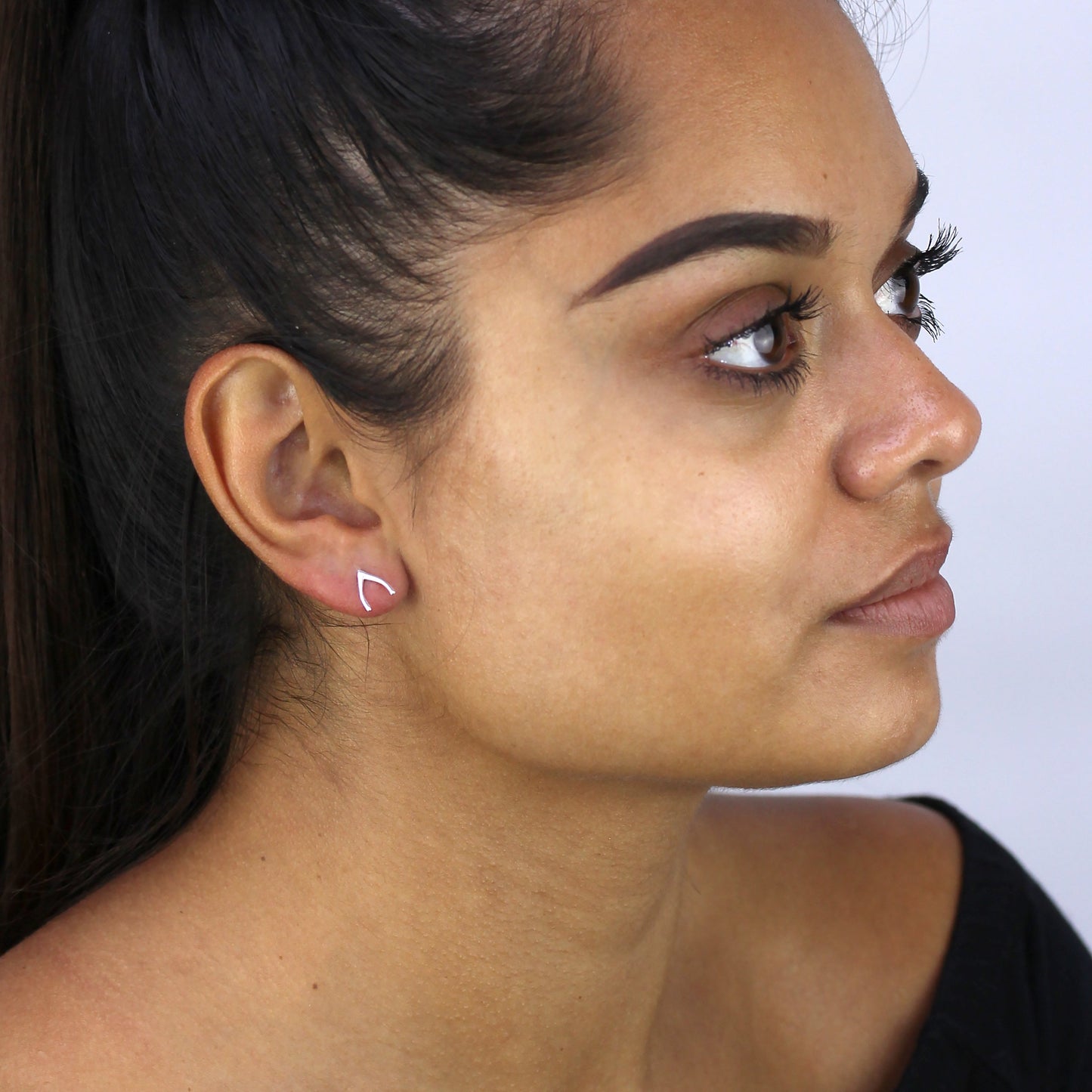 Boucles d'oreilles à tige en argent sterling en forme de bréchet