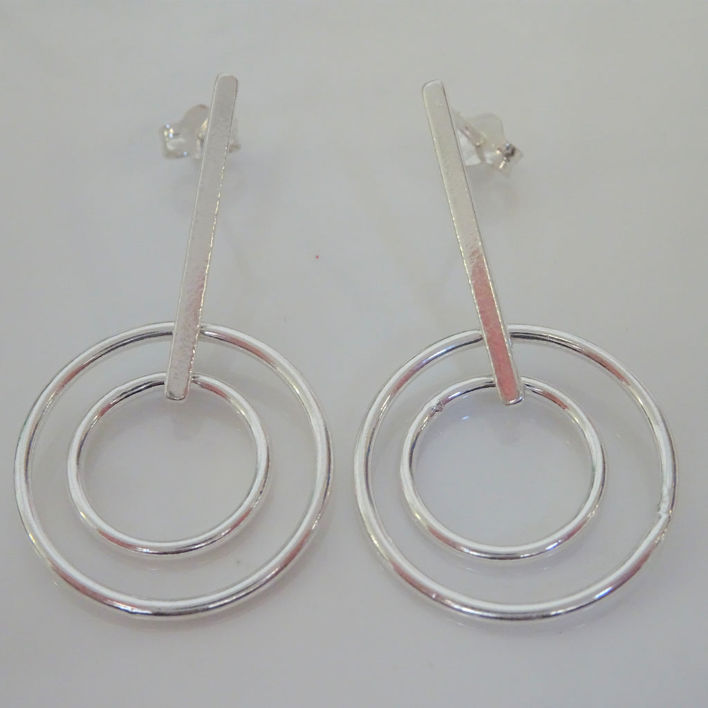 Boucles d'oreilles pendantes en argent sterling avec barre et cercles