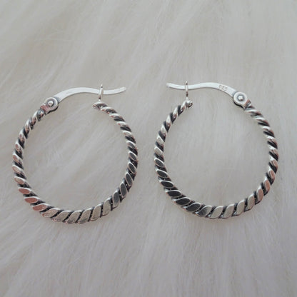 Boucles d'oreilles créoles tissées en argent sterling de 21 mm