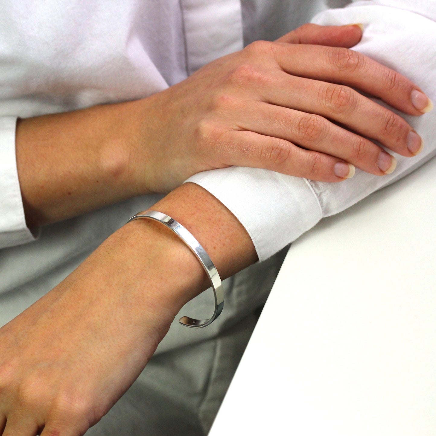 Grand bracelet jonc uni gravable en argent sterling de 70 mm