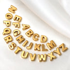 Breloque en argent sterling plaqué or avec lettres de l'alphabet de A à Z