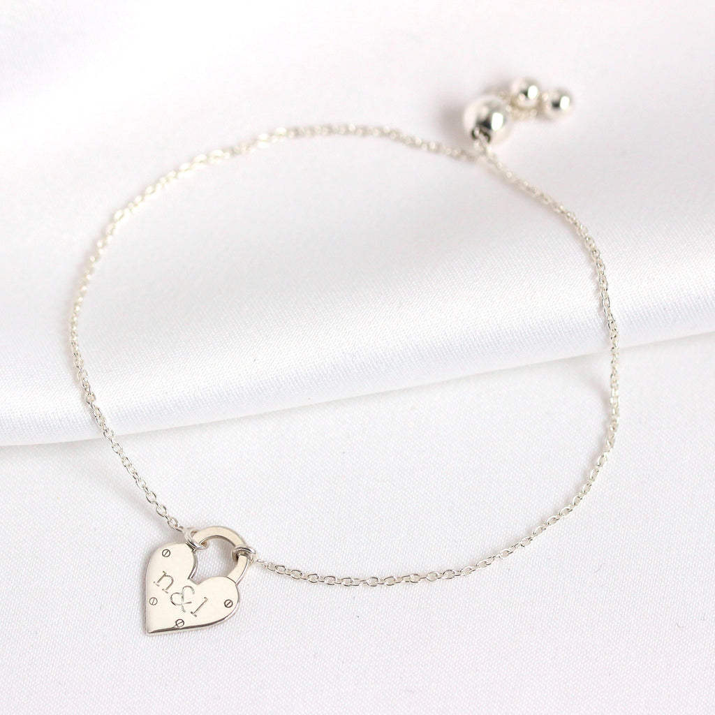 Bracelet personnalisé en argent sterling avec cadenas en forme de cœur et initiales