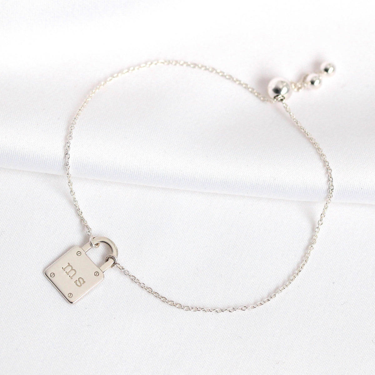 Bracelet cadenas personnalisé en argent sterling avec initiales