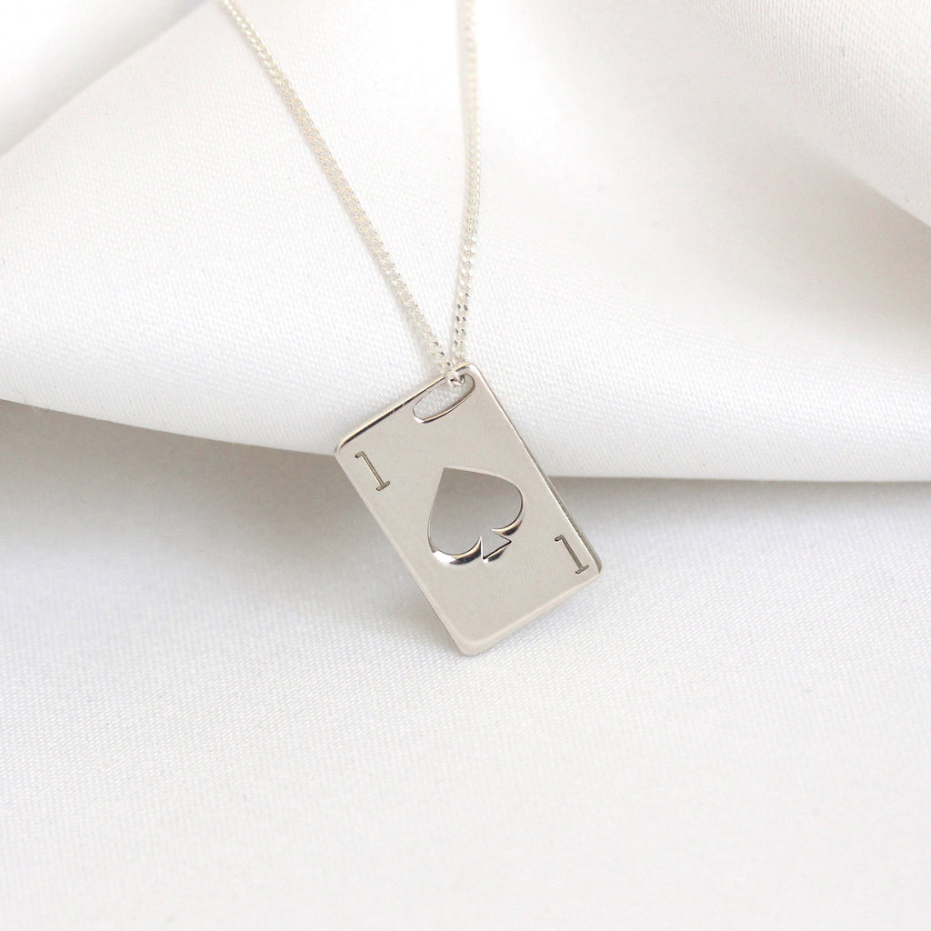 Collier personnalisé en argent sterling avec initiales de carte à jouer