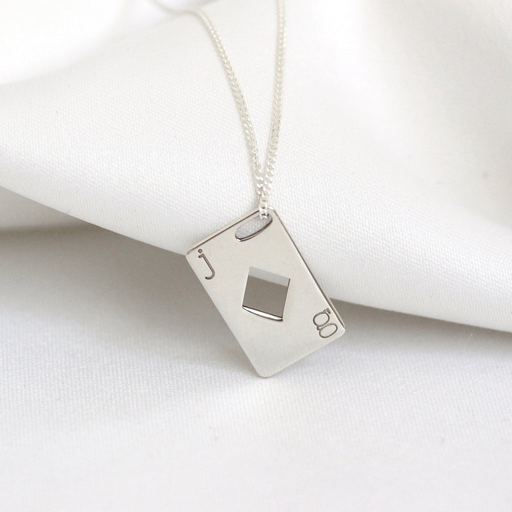 Collier personnalisé en argent sterling avec initiales de carte à jouer