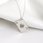 Collier personnalisé en argent sterling avec initiales de carte à jouer
