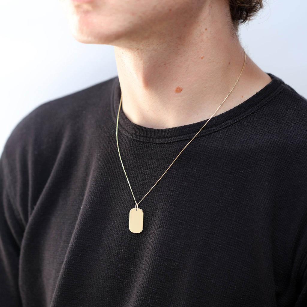 Grand collier en or jaune 9 carats avec plaque d'identité gravée, 40 à 50 cm