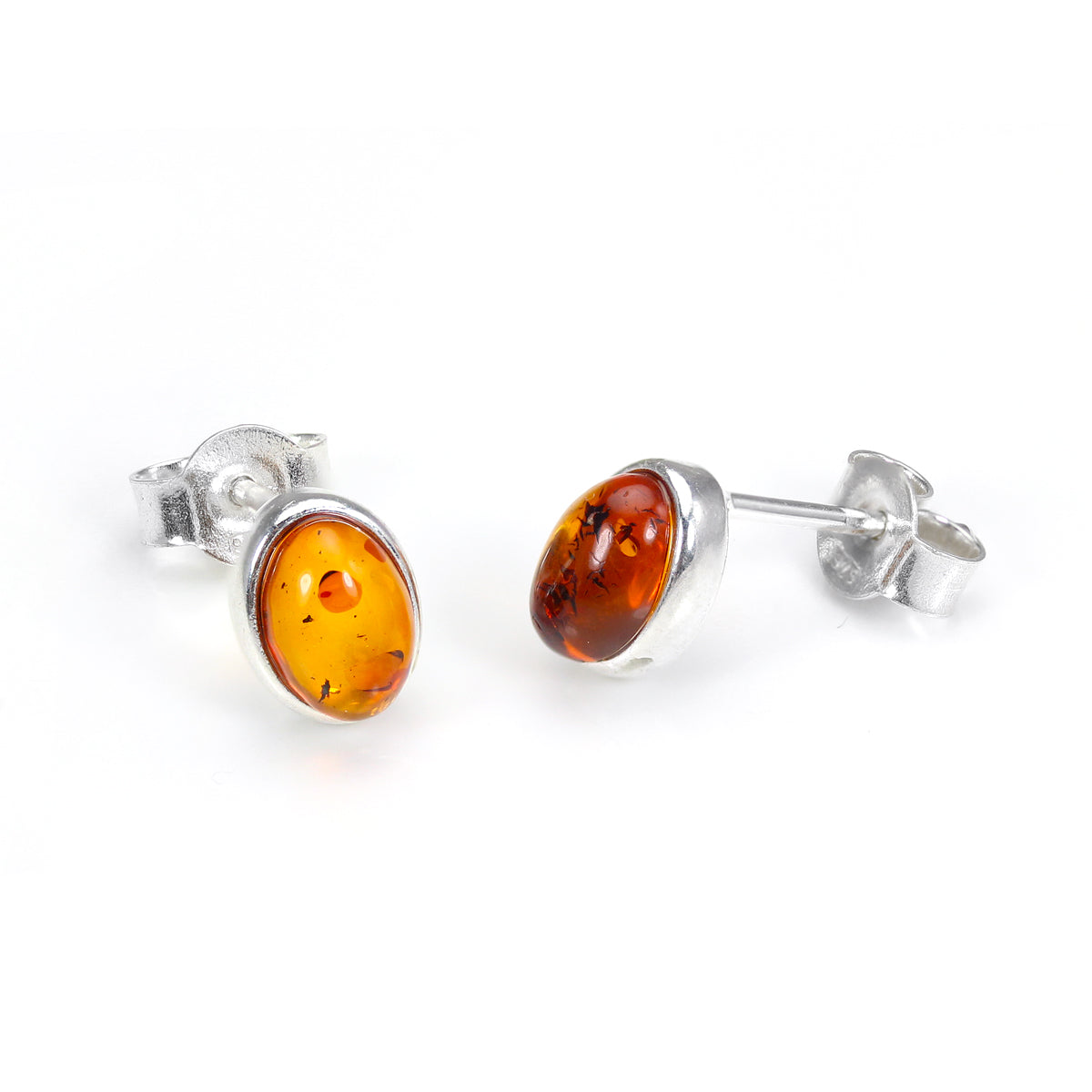 Petites boucles d'oreilles ovales en argent sterling et ambre de la Baltique